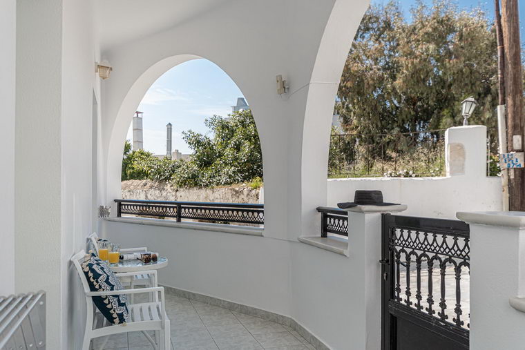 Cozy Triple Studio in Naxos